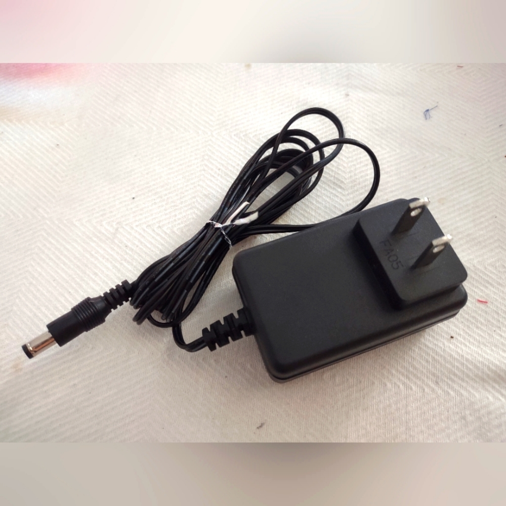 Power supply adapter ITE